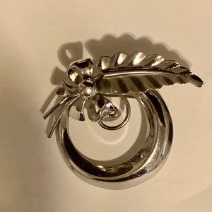 Van Dell vintage sterling silver brooch pin